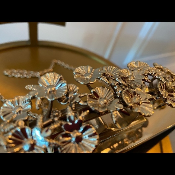 BCBG PURSE — WELL CONDITION $53 - Picture 6 of 8